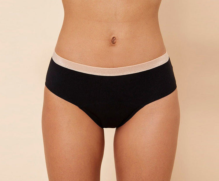 Sisters Republic FR La culotte menstruelle en tissus BIO efficace 12h sans fuite, ni odeur, ni sensation d'humidité. Élue "Victoire de la Beauté Top Innovation"