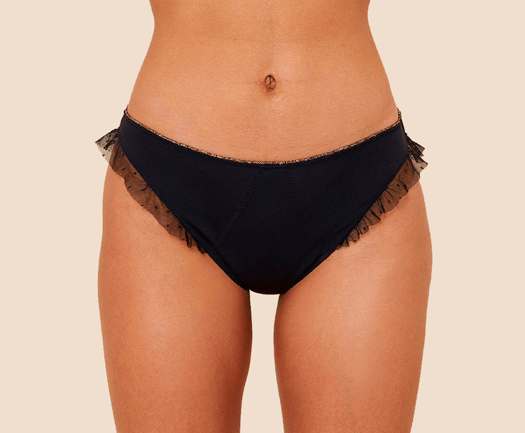 Sisters Republic FR La culotte menstruelle en tissus BIO efficace 12h sans fuite, ni odeur, ni sensation d'humidité. Élue "Victoire de la Beauté Top Innovation"