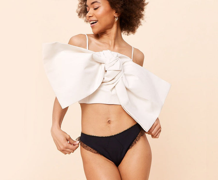 Mannequin culotte rose fond beige