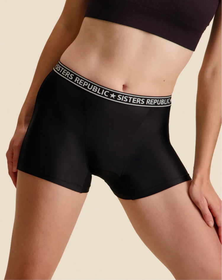 Sisters Republic FR La culotte menstruelle en tissus BIO efficace 12h sans fuite, ni odeur, ni sensation d'humidité. Élue "Victoire de la Beauté Top Innovation"