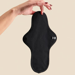 pack-de-3-serviettes-hygieniques-lavables-betty-noir